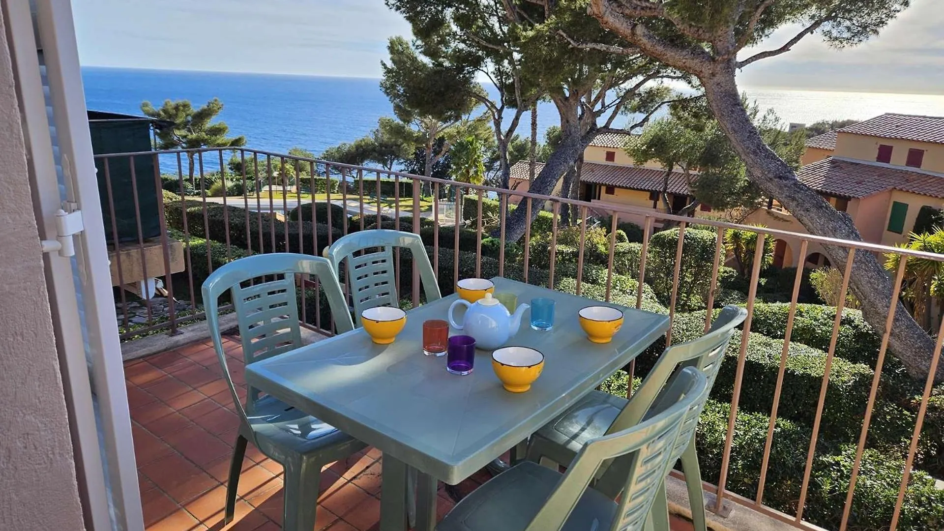 Piscines, Tennis, Plage...Pleine Vue Mer Saint-Mandrier-sur-Mer 0*,  France